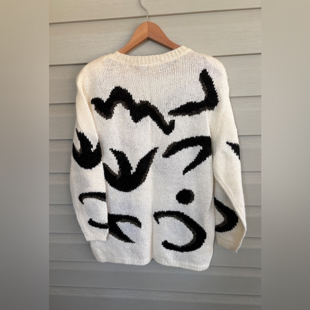 vintage Liz Claiborne ivory & black art deco sweater 1980s jumper glam sz L EUC